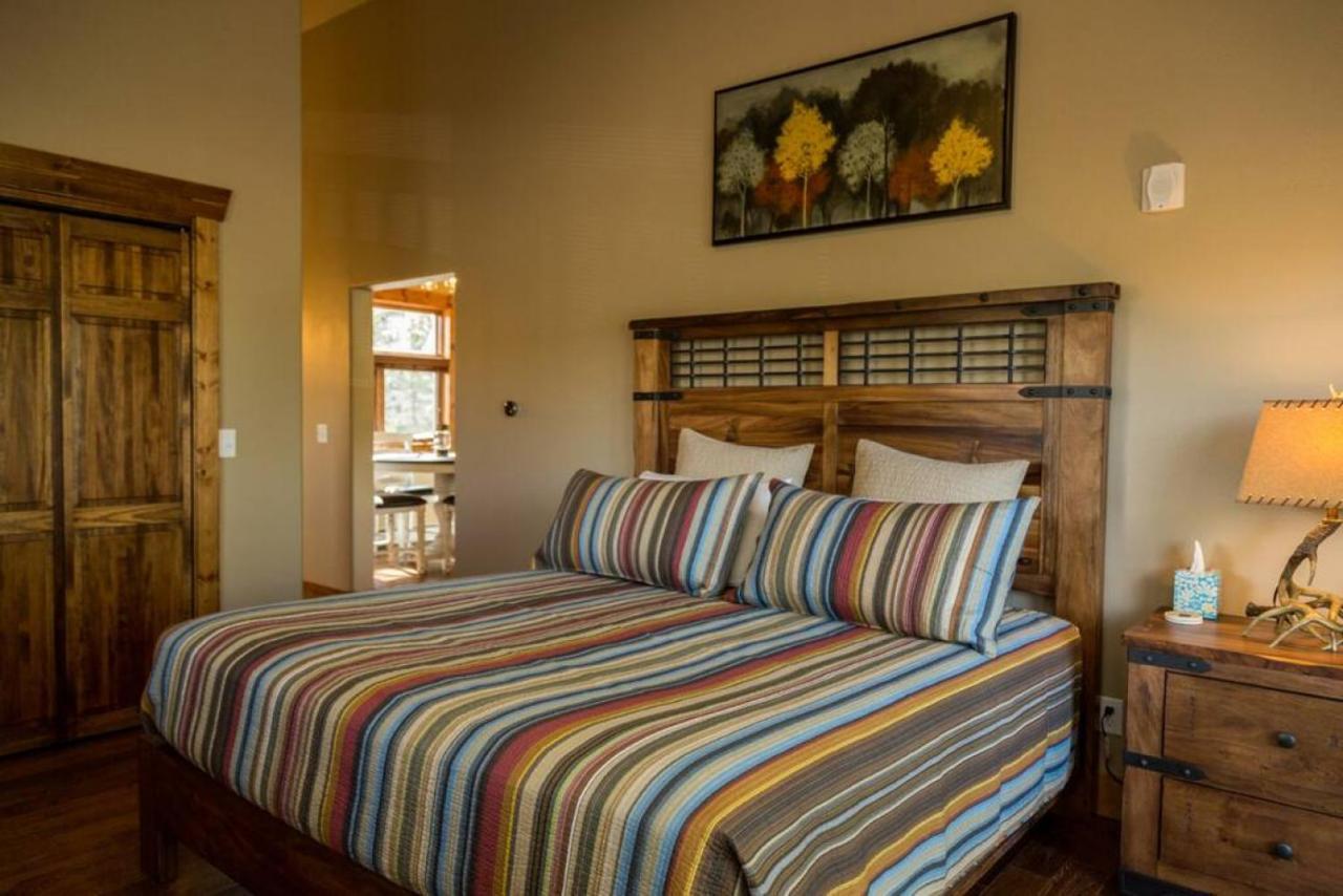 Spacious 2Nd Story Loft With Awesome Views Estes Park Exterior photo