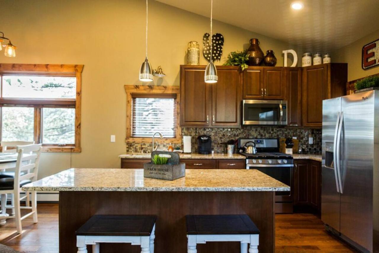 Spacious 2Nd Story Loft With Awesome Views Estes Park Exterior photo