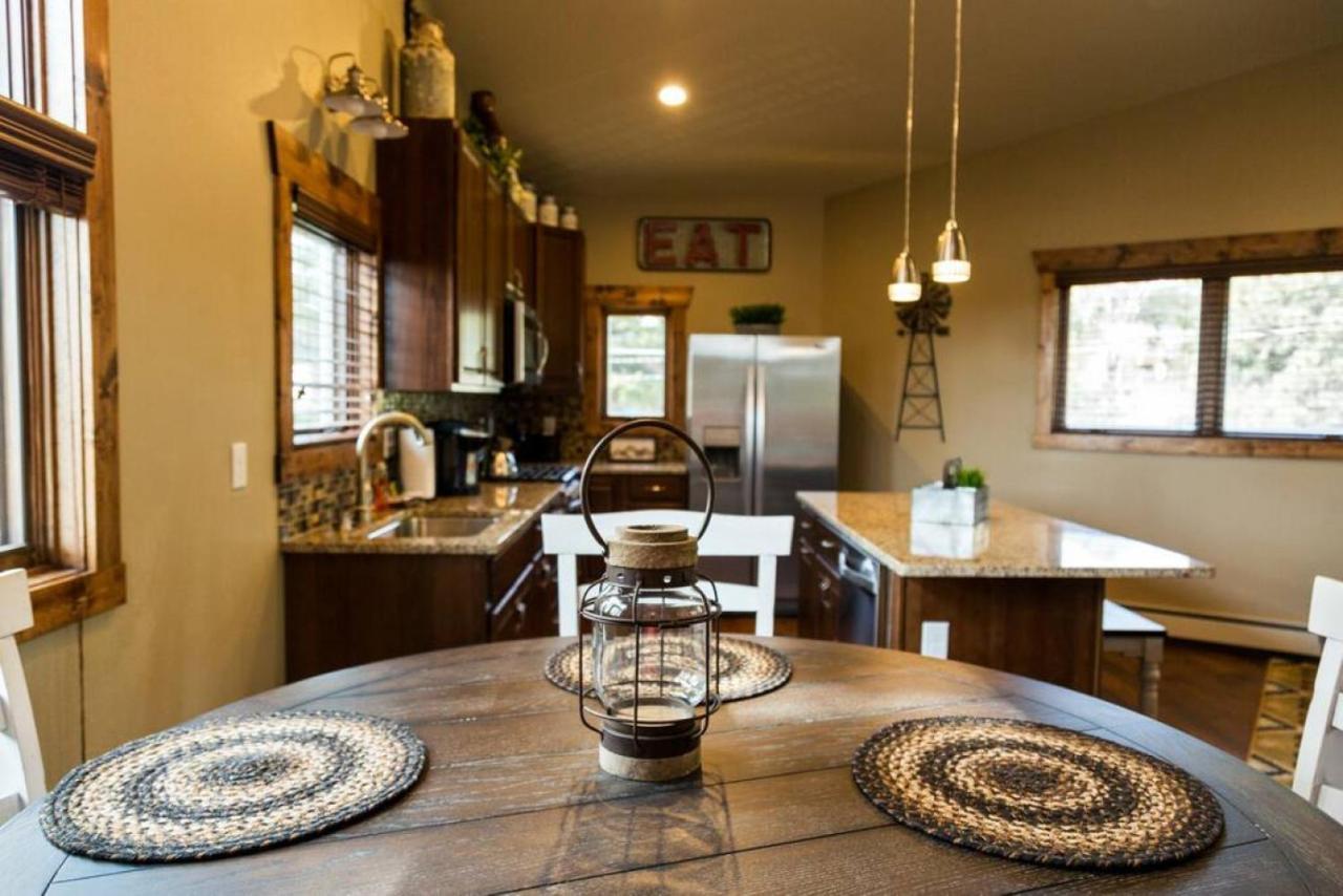 Spacious 2Nd Story Loft With Awesome Views Estes Park Exterior photo