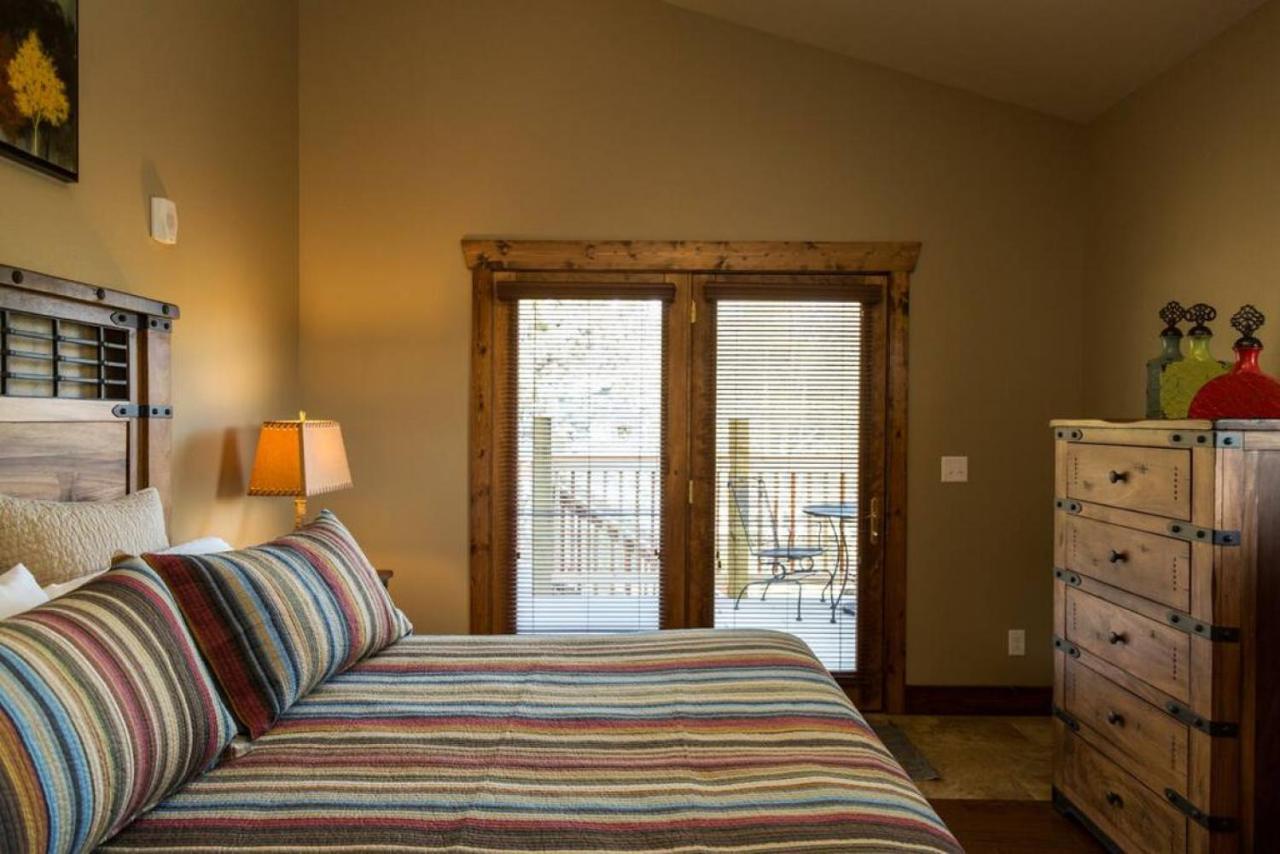 Spacious 2Nd Story Loft With Awesome Views Estes Park Exterior photo